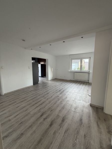 Ab sofort zu vermieten 3 Zimmer-Wohnung 